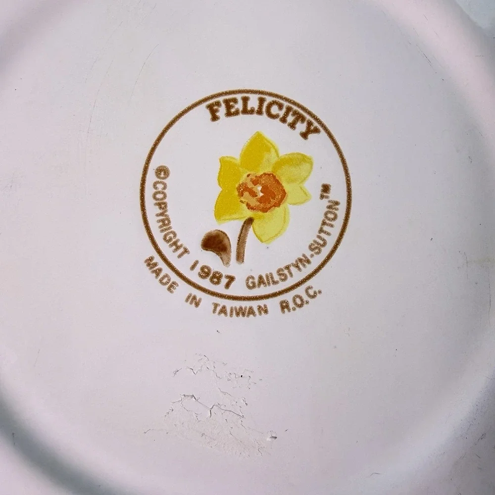 Vtg Gailstyn Sutton Felicity Enamel Tea Kettle Yellow Daffodil Wooden Handle 80s